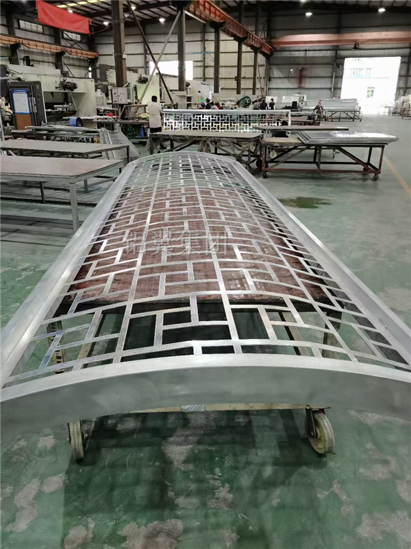 鋁合金窗花生產(chǎn)車間 鋁合金窗花生產(chǎn)車間